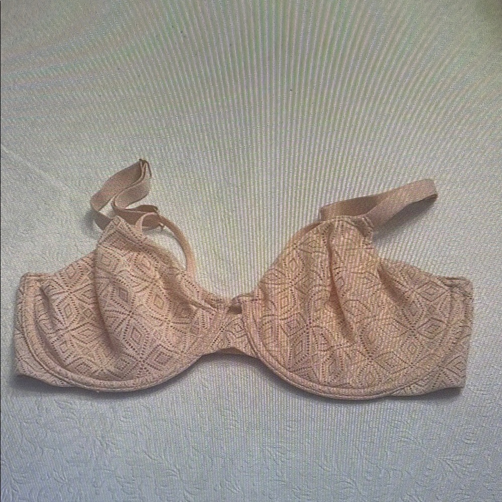 Elegant Lace Bra in Tan